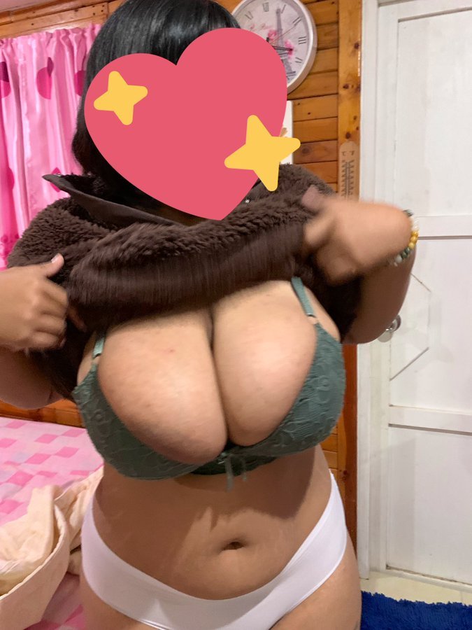 Busty Asian @0eys@sin@p@ #Jt8E8qKY