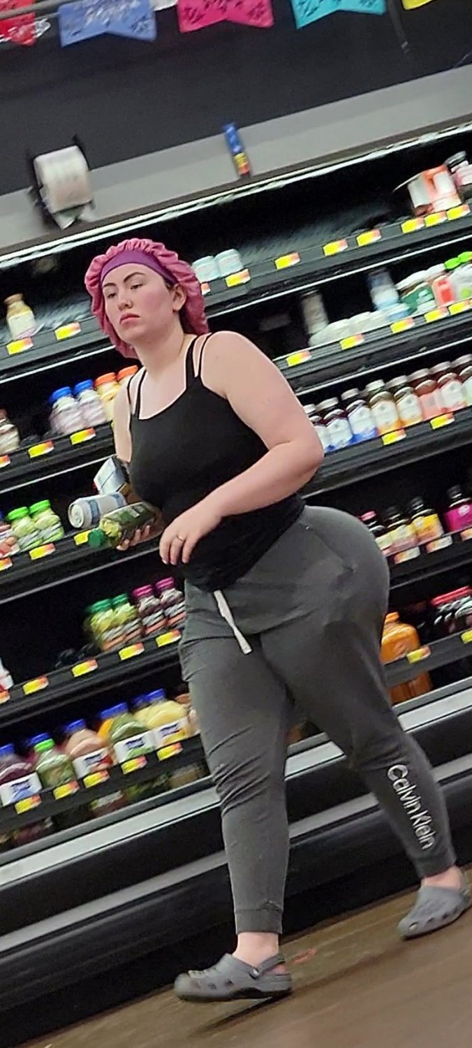 White Bitch With A Bbl Shopping #4PP8ervl