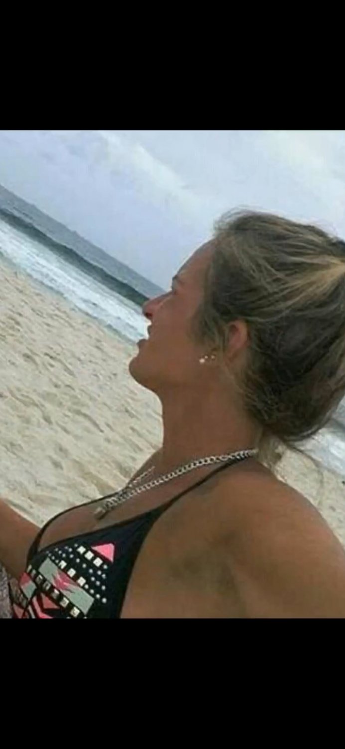 Flaca rosarina hermosas tetas. Completita . Pete, anal, traga. N4di4 B3rg #VeOGxmCp
