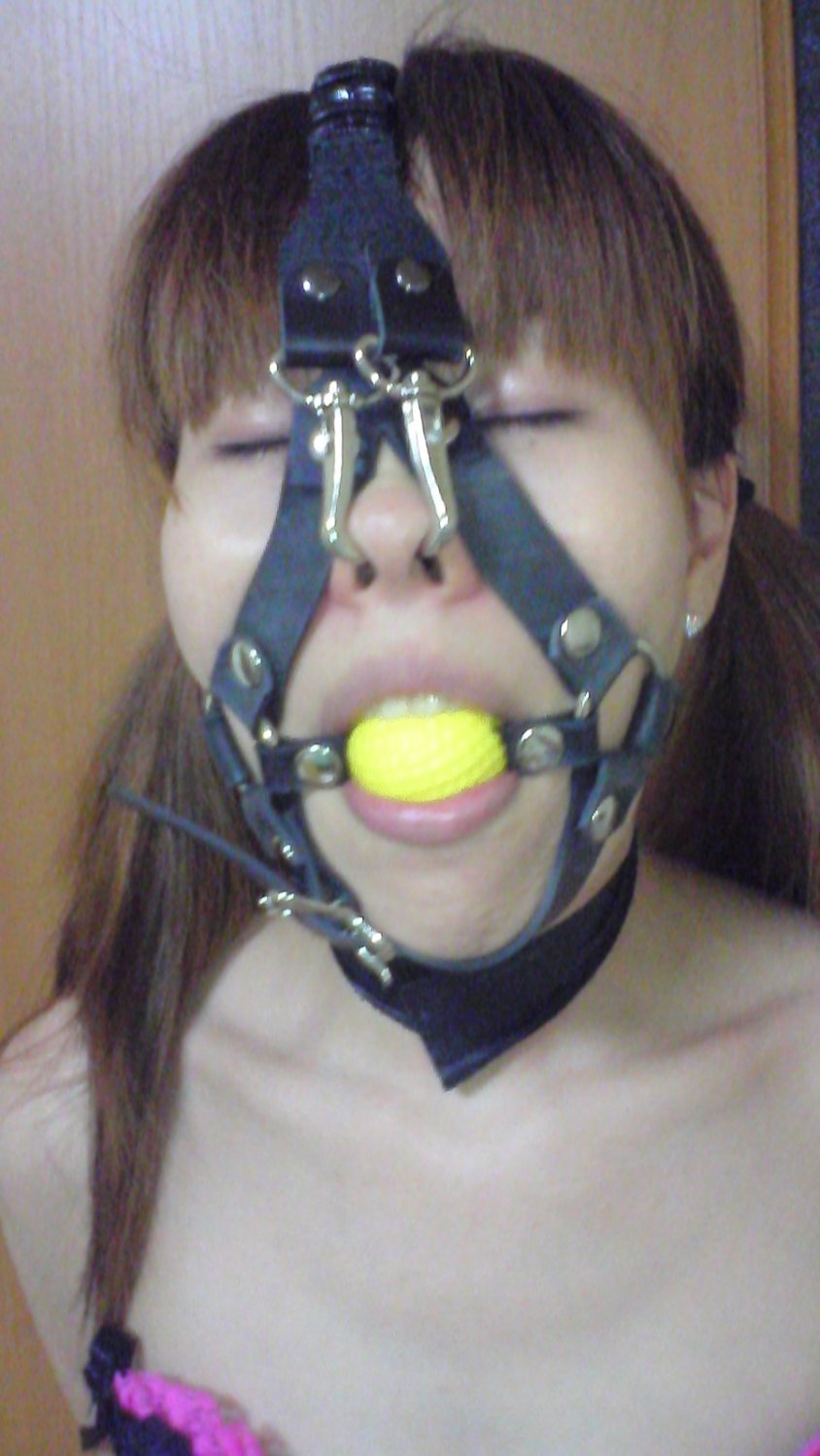 1号機変態人妻美希❶生理中は鼻フック顔面拘束 #vPtpQPuS