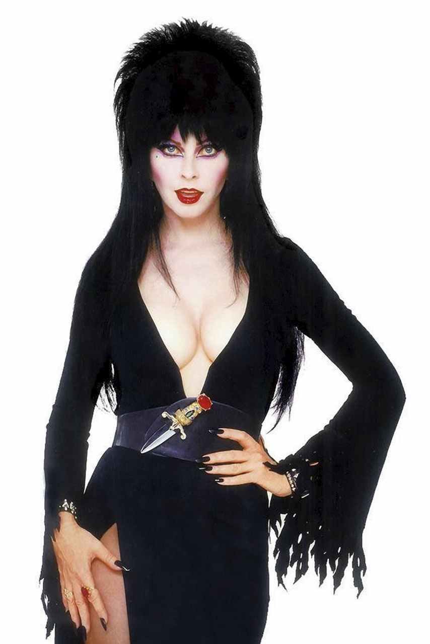 Elvira Fakes